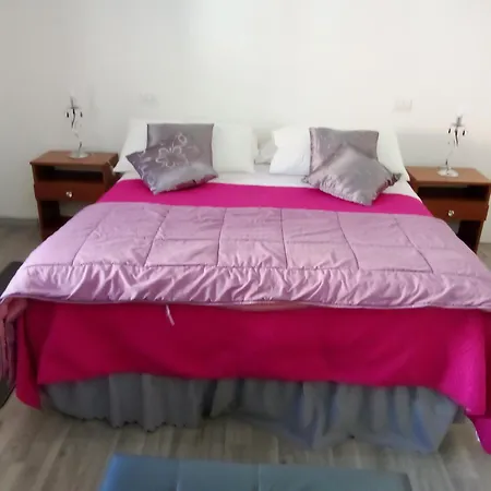 Séjour chez l'habitant Double Room, Shared Bathroom Olbia